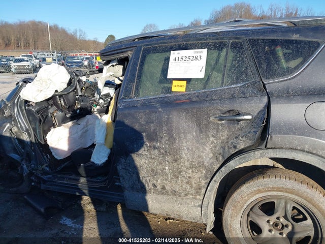 Toyota RAV4 LE 2017 2T3BFREV6HW562282 Image 15
