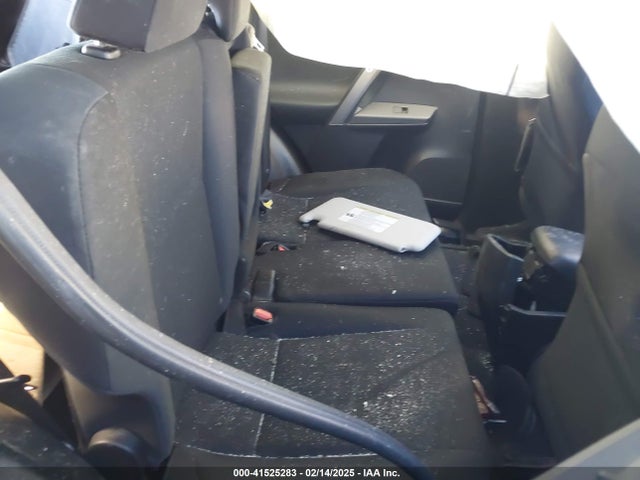 Toyota RAV4 LE 2017 2T3BFREV6HW562282 Image 8