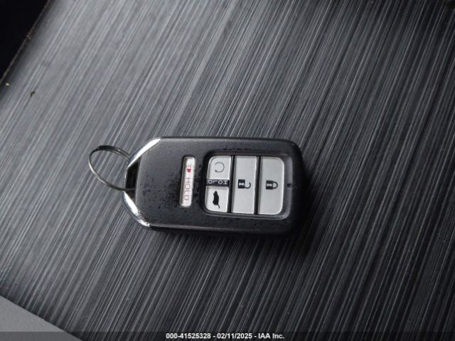 5FNYF6H0XJB008828 Honda Pilot Elite