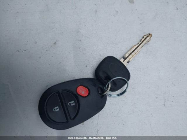 5TDXZ3DC1JS953289 Toyota Sienna Se 8 Passenger