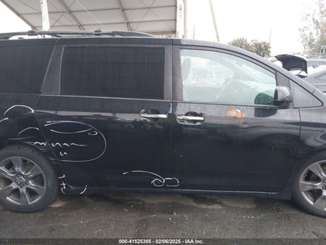 5TDXZ3DC1JS953289 Toyota Sienna Se 8 Passenger
