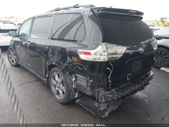 5TDXZ3DC1JS953289 Toyota Sienna Se 8 Passenger