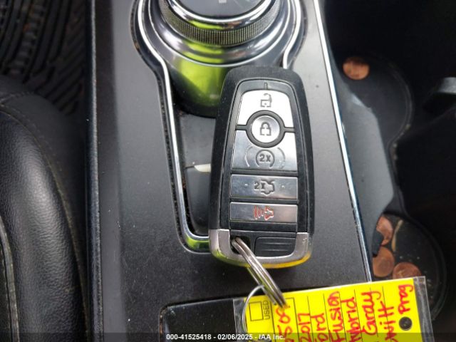 3FA6P0RU7HR300258 Ford Fusion Hybrid Titanium
