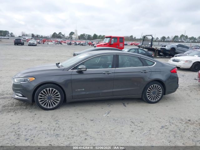 3FA6P0RU7HR300258 Ford Fusion Hybrid Titanium