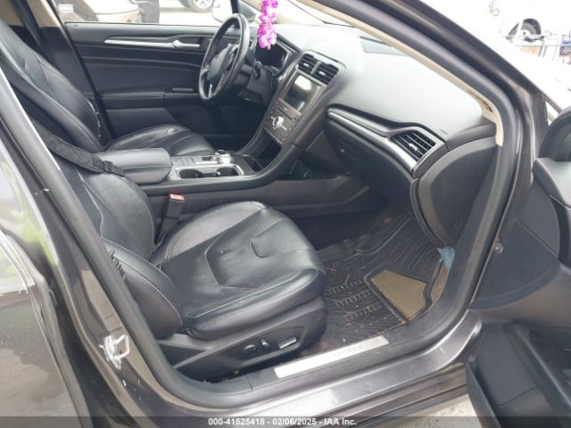 3FA6P0RU7HR300258 Ford Fusion Hybrid Titanium