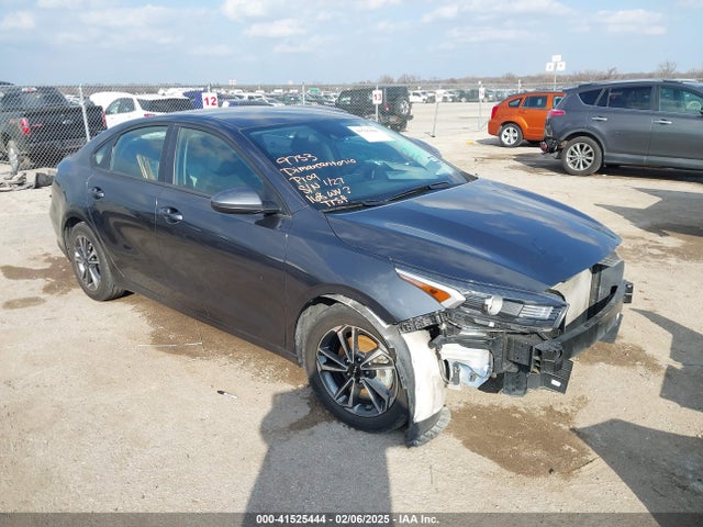 3KPF24AD6PE589540 KIA Forte Lxs