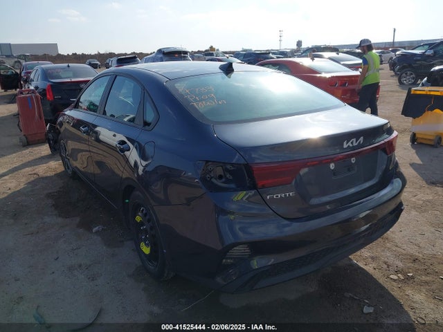 3KPF24AD6PE589540 KIA Forte Lxs