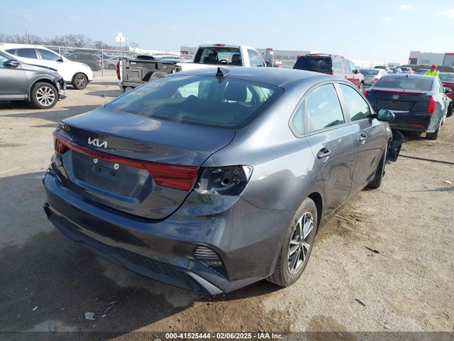 3KPF24AD6PE589540 KIA Forte Lxs