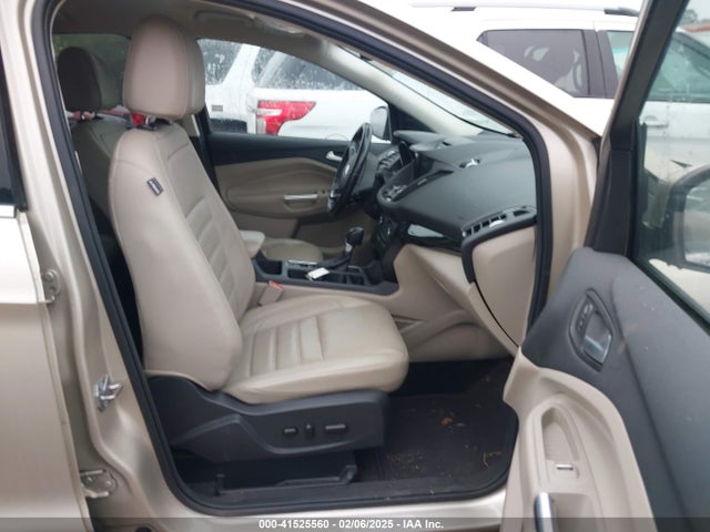 Ford Escape Titanium 2017 1FMCU0J98HUE00905 Image 5