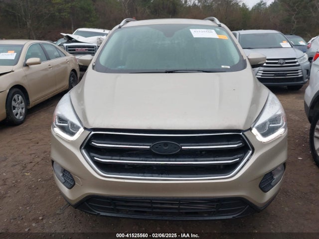 Ford Escape Titanium 2017 1FMCU0J98HUE00905 Image 6