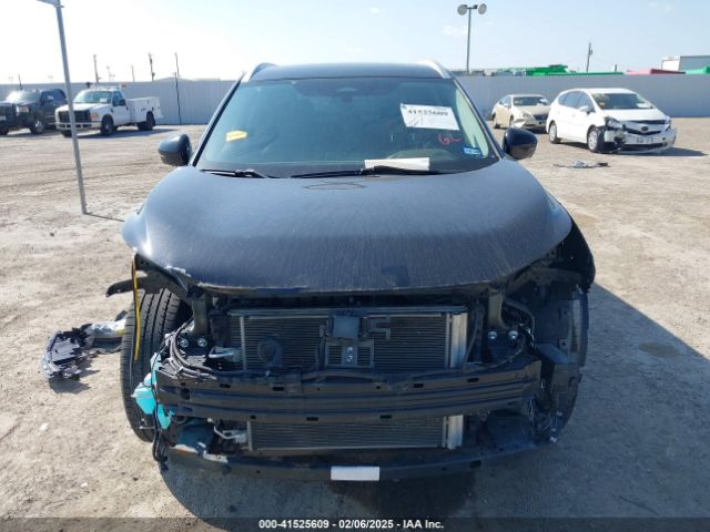 5N1AT3CA7MC703094 Nissan Rogue Sl Fwd