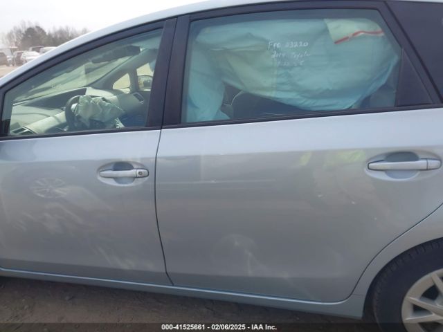 JTDZN3EU1E3330452 Toyota Prius V Three