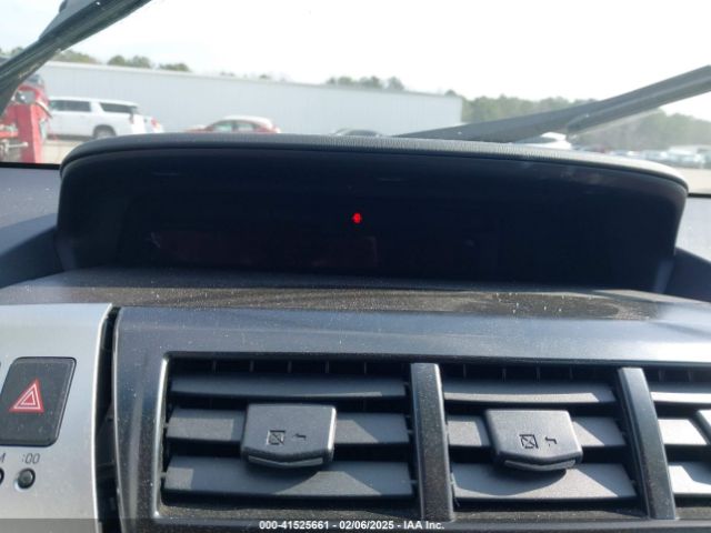 JTDZN3EU1E3330452 Toyota Prius V Three
