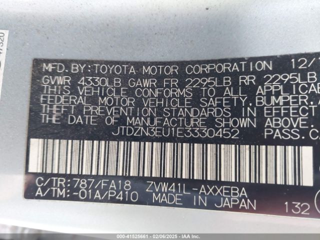 JTDZN3EU1E3330452 Toyota Prius V Three