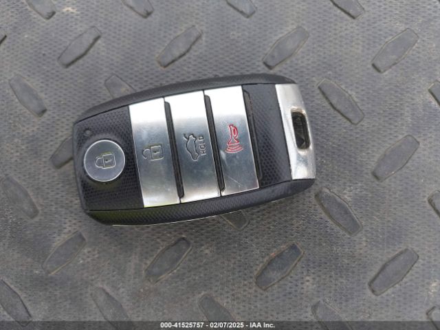 5XXGT4L17GG008221 KIA Optima Lx Turbo