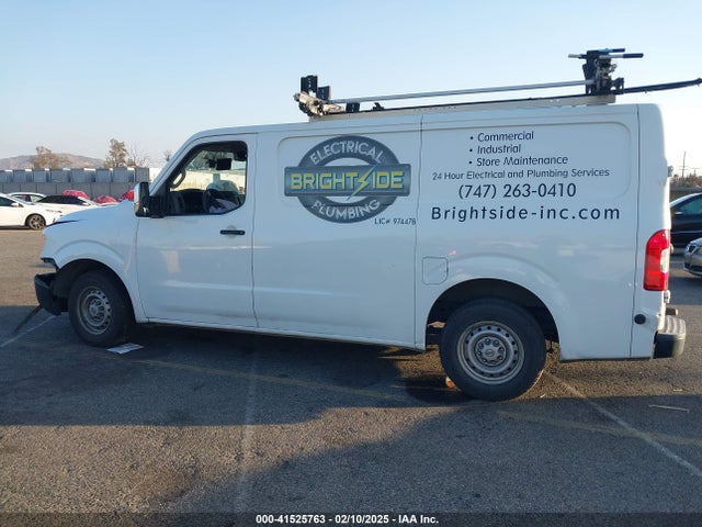 1N6AF0KXXFN802514 Nissan Nv Cargo Nv2500 Hd S V8