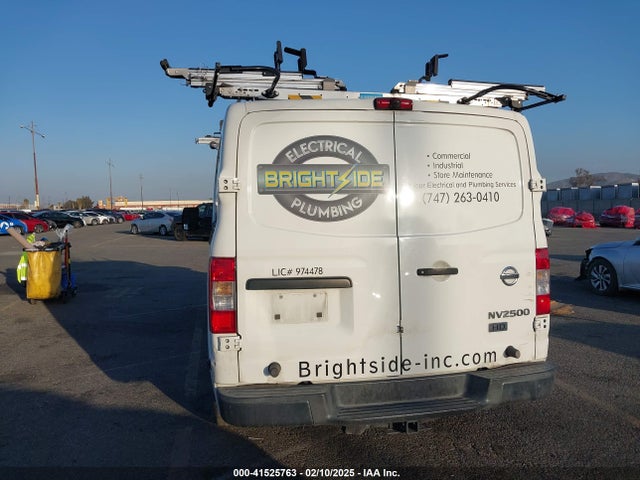 1N6AF0KXXFN802514 Nissan Nv Cargo Nv2500 Hd S V8