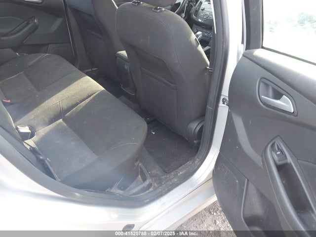 Ford FOCUS SE 2015 1FADP3F22FL362268 Image 8