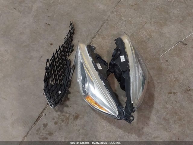 1FADP3F22HL292063 Ford FOCUS SE