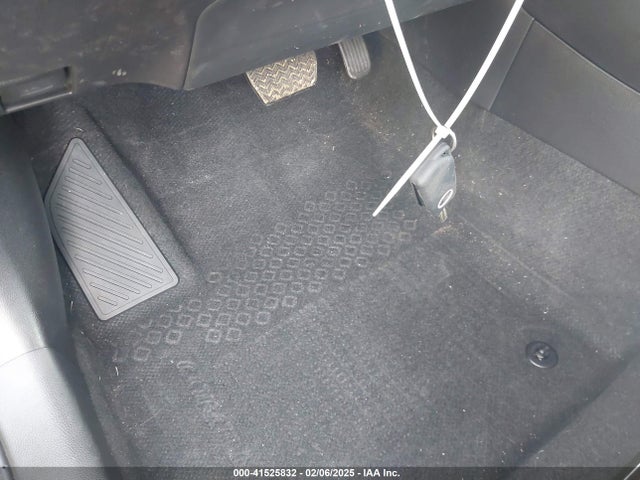 Toyota COROLLA LE 2025 5YFB4MDE2SP238631 Image 11