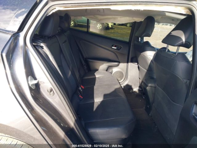 JTDKARFU4J3056141 Toyota Prius Four