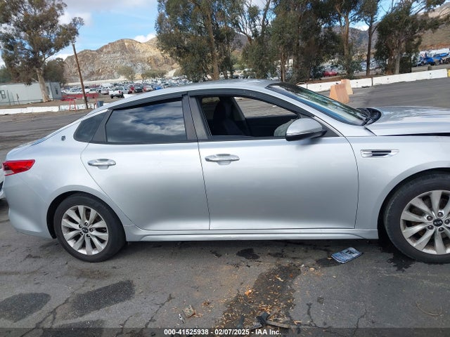 5XXGT4L33JG268995 KIA Optima Lx