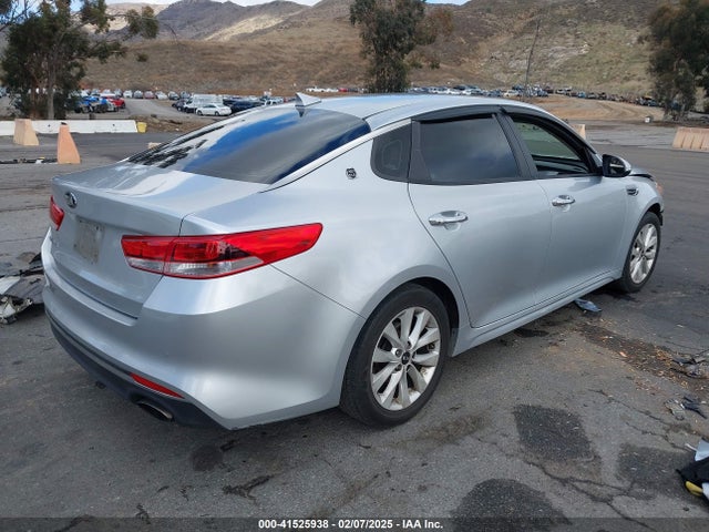 5XXGT4L33JG268995 KIA Optima Lx
