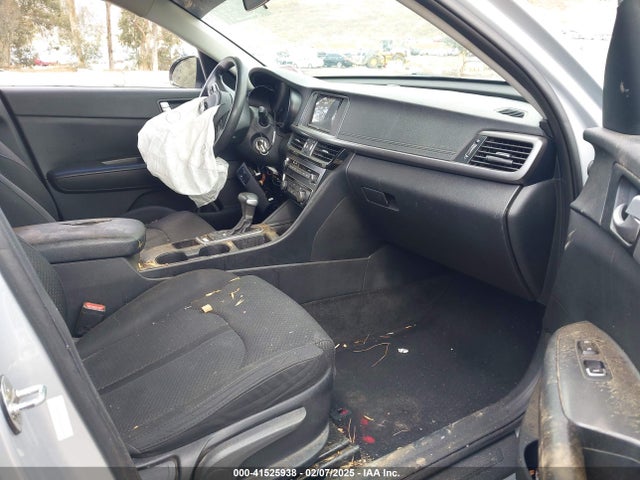 5XXGT4L33JG268995 KIA Optima Lx