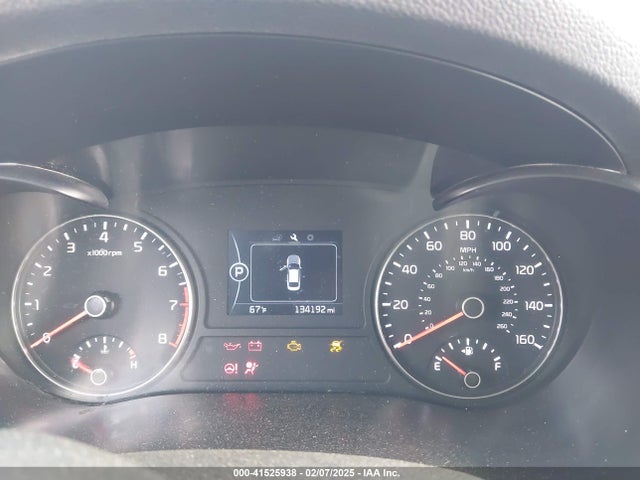 5XXGT4L33JG268995 KIA Optima Lx