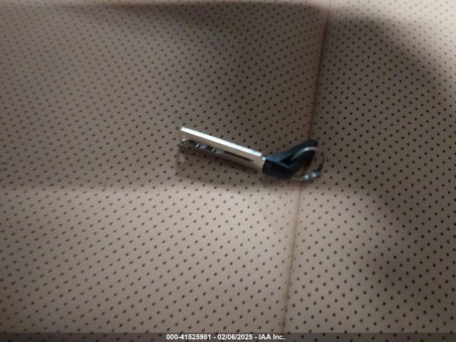 2T2AKCEZ8SC043058 Lexus NX 350H