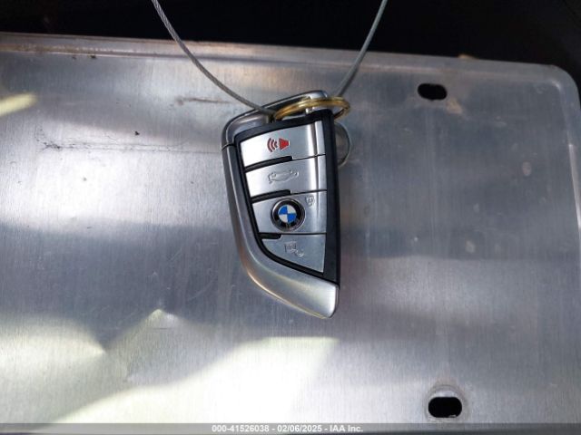WBA7E2C5XGG739099 BMW 740I