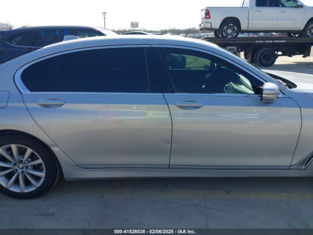 WBA7E2C5XGG739099 BMW 740I