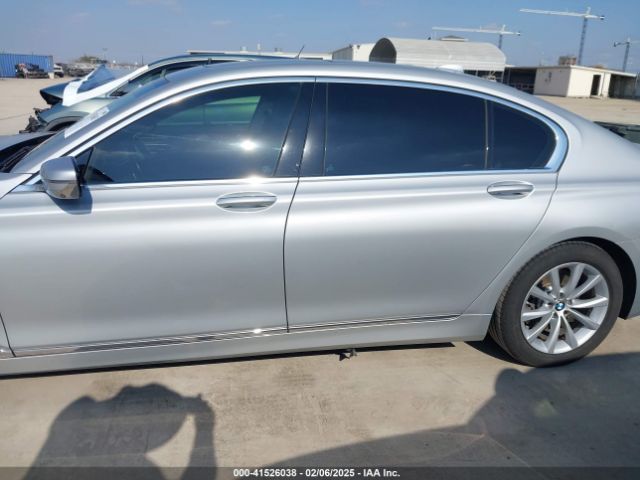 WBA7E2C5XGG739099 BMW 740I