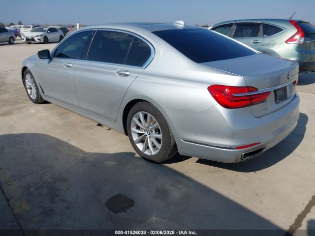 WBA7E2C5XGG739099 BMW 740I