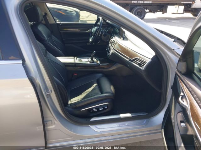 WBA7E2C5XGG739099 BMW 740I