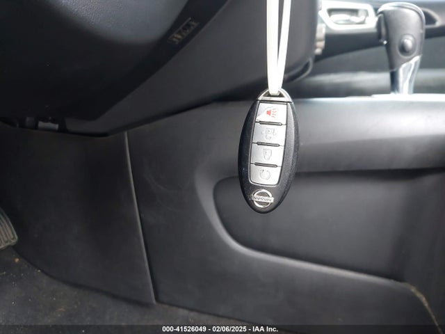 41526049 :رقم المزاد ، 5N1AR2MNXGC637753 vin ، 2016 Nissan Pathfinder Sv مزاد بيع