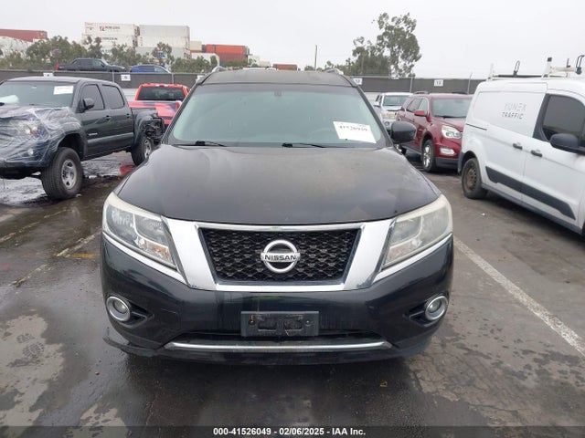 41526049 :رقم المزاد ، 5N1AR2MNXGC637753 vin ، 2016 Nissan Pathfinder Sv مزاد بيع