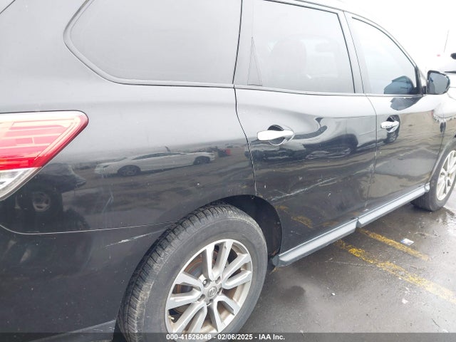 41526049 :رقم المزاد ، 5N1AR2MNXGC637753 vin ، 2016 Nissan Pathfinder Sv مزاد بيع