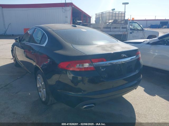 2011 JAGUAR XF SAJWA0FB6BLS07902 Photo 2