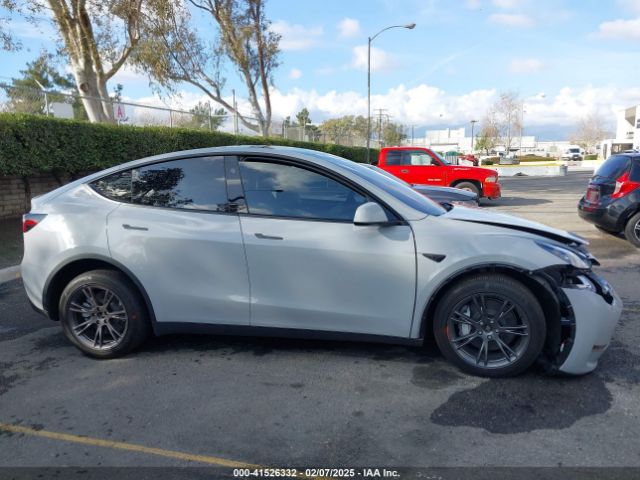 7SAYGDEE4RF177503 Tesla Model Y Long Range Dual Motor All-wheel Drive