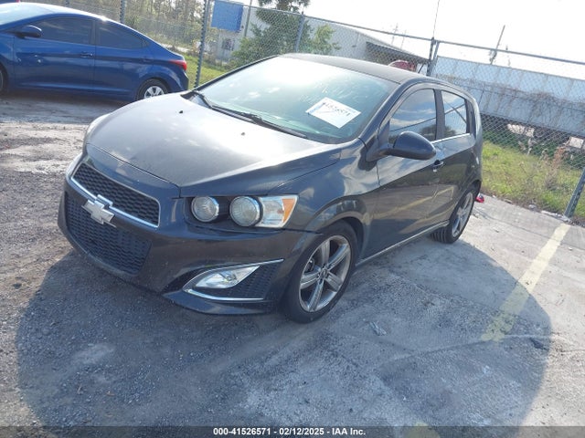 Chevrolet Sonic Rs Auto 2015 1G1JG6SB7F4135777 Image 2