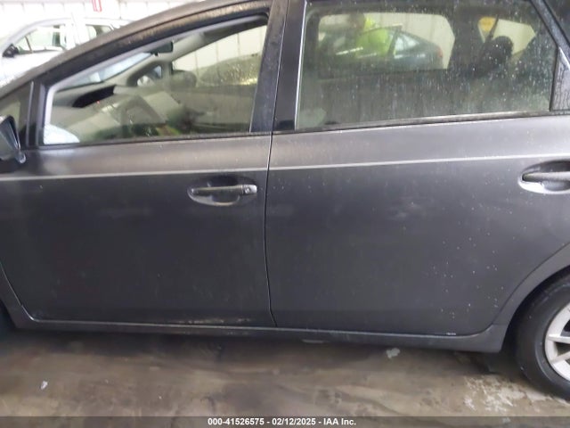 Toyota Prius V Two 2017 JTDZN3EU9HJ062721 Image 14