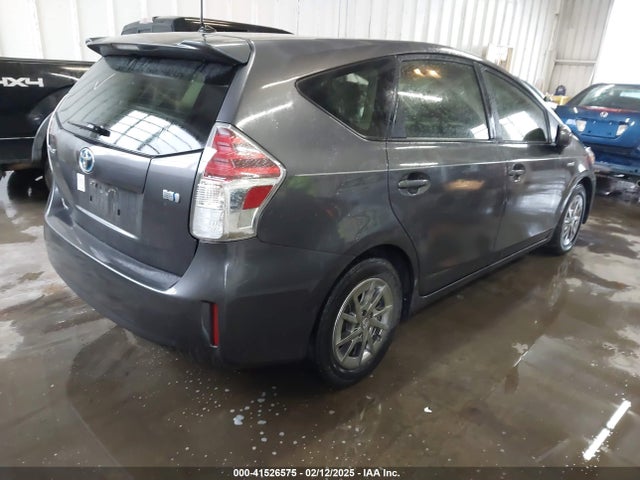 Toyota Prius V Two 2017 JTDZN3EU9HJ062721 Image 4