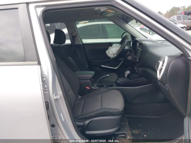 KNDJ23AU6L7035932 KIA SOUL LX