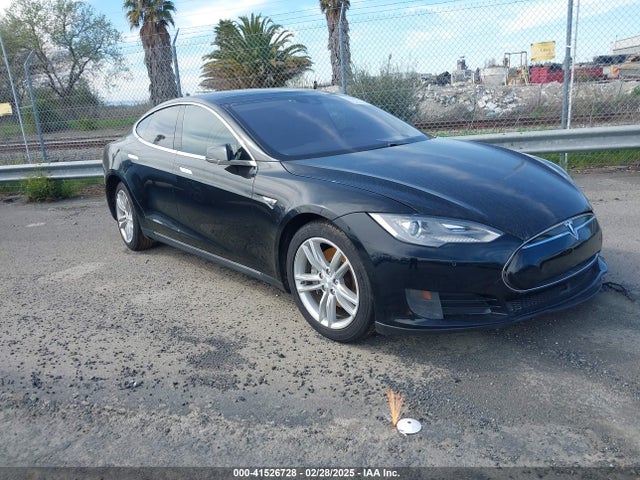 2016 TESLA MODEL S 5YJSA1E10GF131468 Photo 0