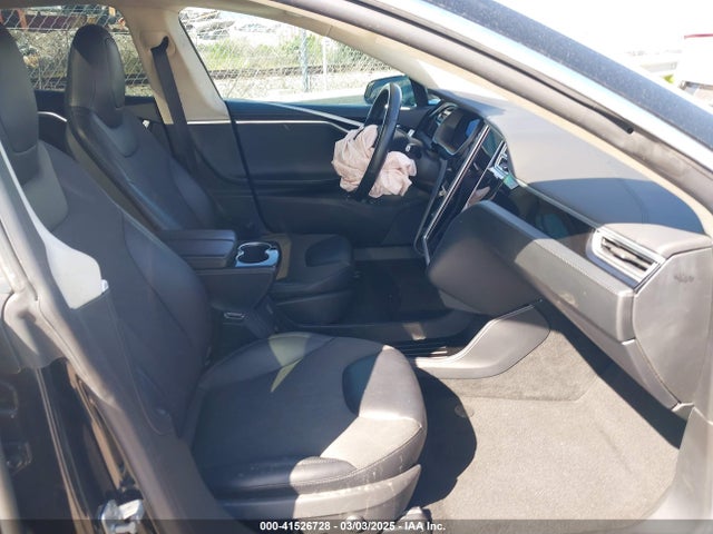 2016 TESLA MODEL S 5YJSA1E10GF131468 Photo 4