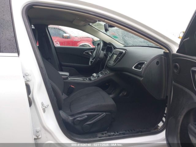2016 CHRYSLER 200 1C3CCCAB0GN167384 Photo 4