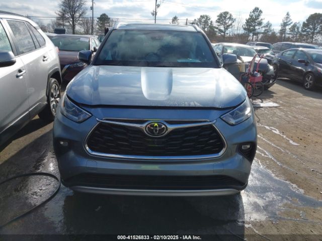 5TDFZRAH2MS041693 Toyota Highlander Platinum