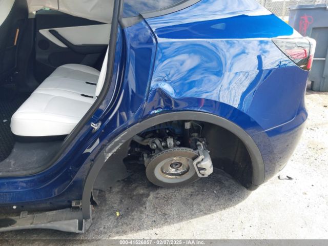 7SAYGDEE6NF318372 Tesla Model Y Long Range Dual Motor All-wheel Drive
