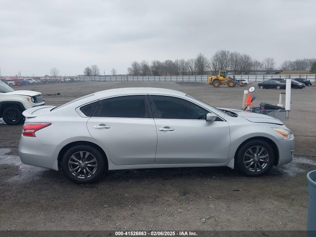 Nissan Altima 2.5 S 2015 1N4AL3APXFC223863 Image 13